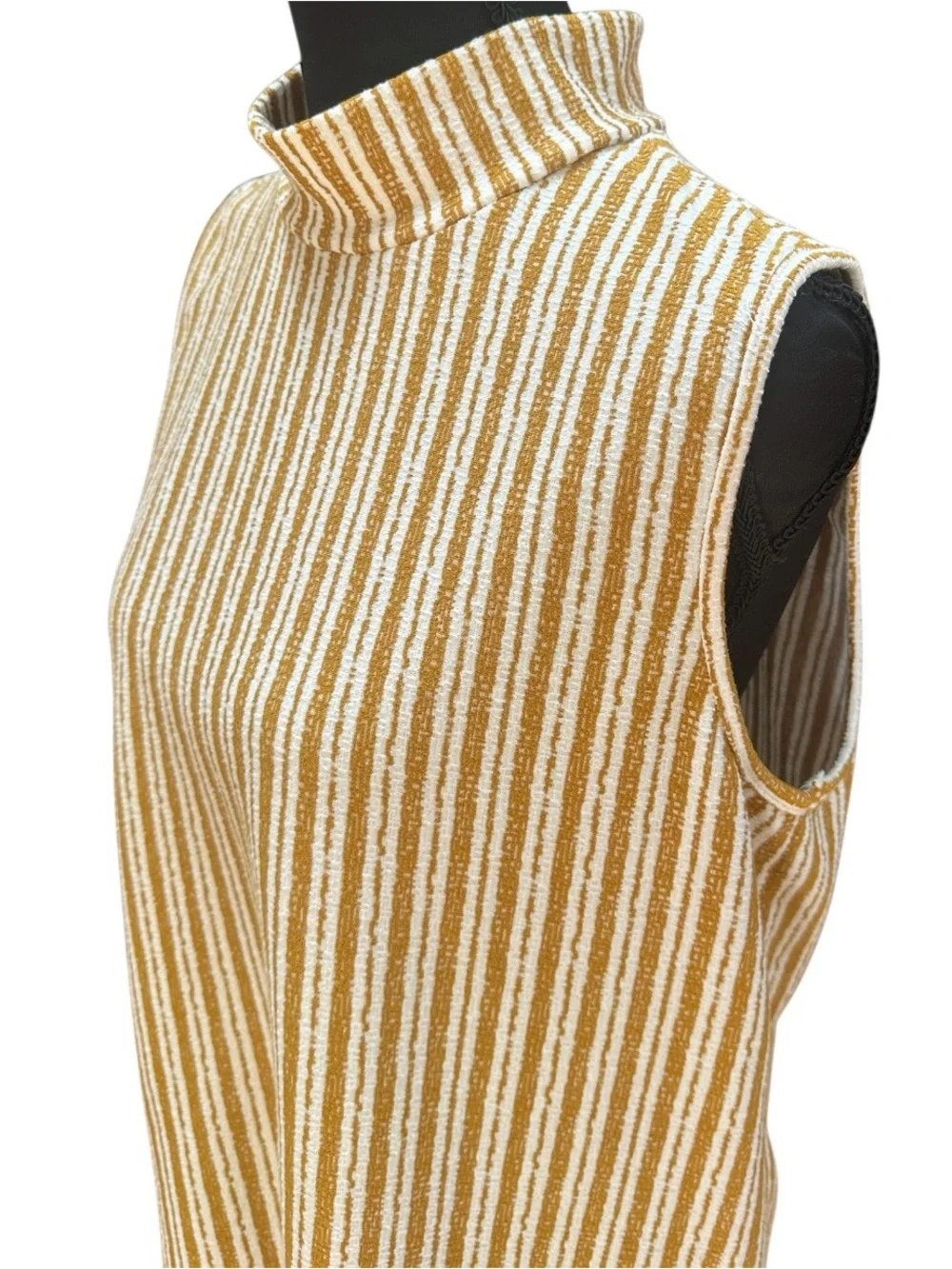 Cable & Gauge Sleeveless Mock Neck Striped Tank in Mustard and White Size L EUC
